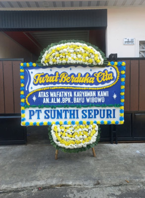 Papan Bunga Duka di Palabuhanratu